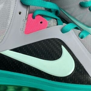 LeBron IX 9 Miami Vice South Beach size 9.5